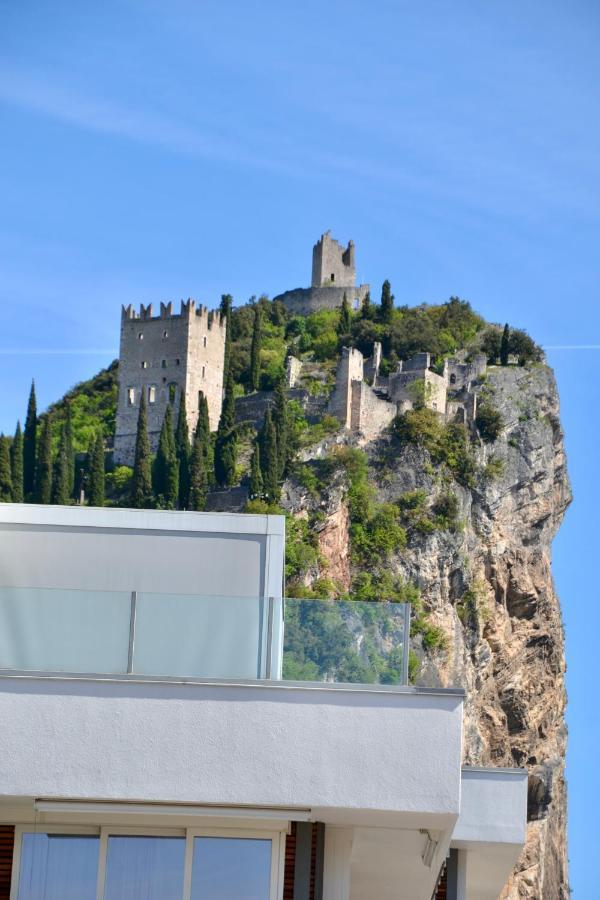 Appartamento Al Centro Arco Exteriör bild